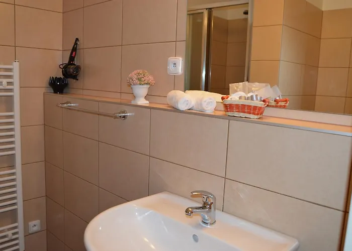 Aréna Szálloda 3*