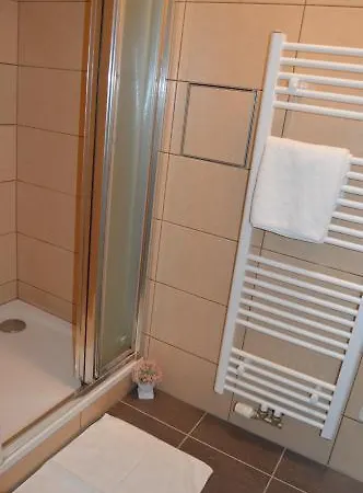 Arena Hotell 3*